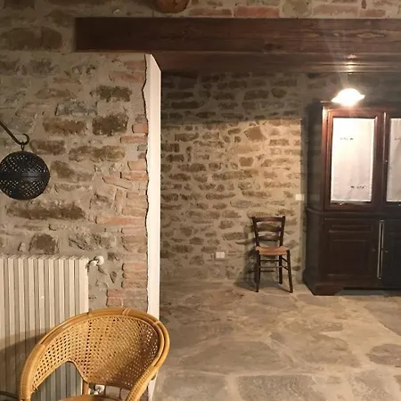 Ferienhaus Mit Privatpool Fuer 6 Personen Ca 400 M In Morra, Trasimenischer See * Città di Castello
